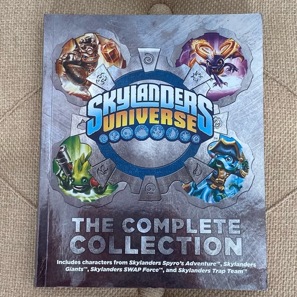 Skylanders Other - Skylanders Universe book
